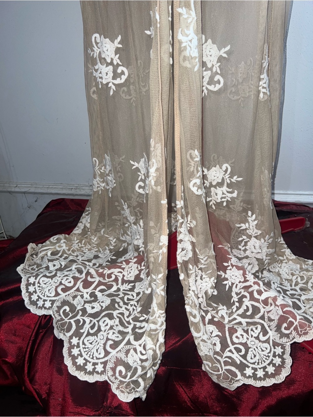 Forever 21 Sheer Lace Embroidered Long Robe Duster Creamsize Medium - Picture 4 of 11